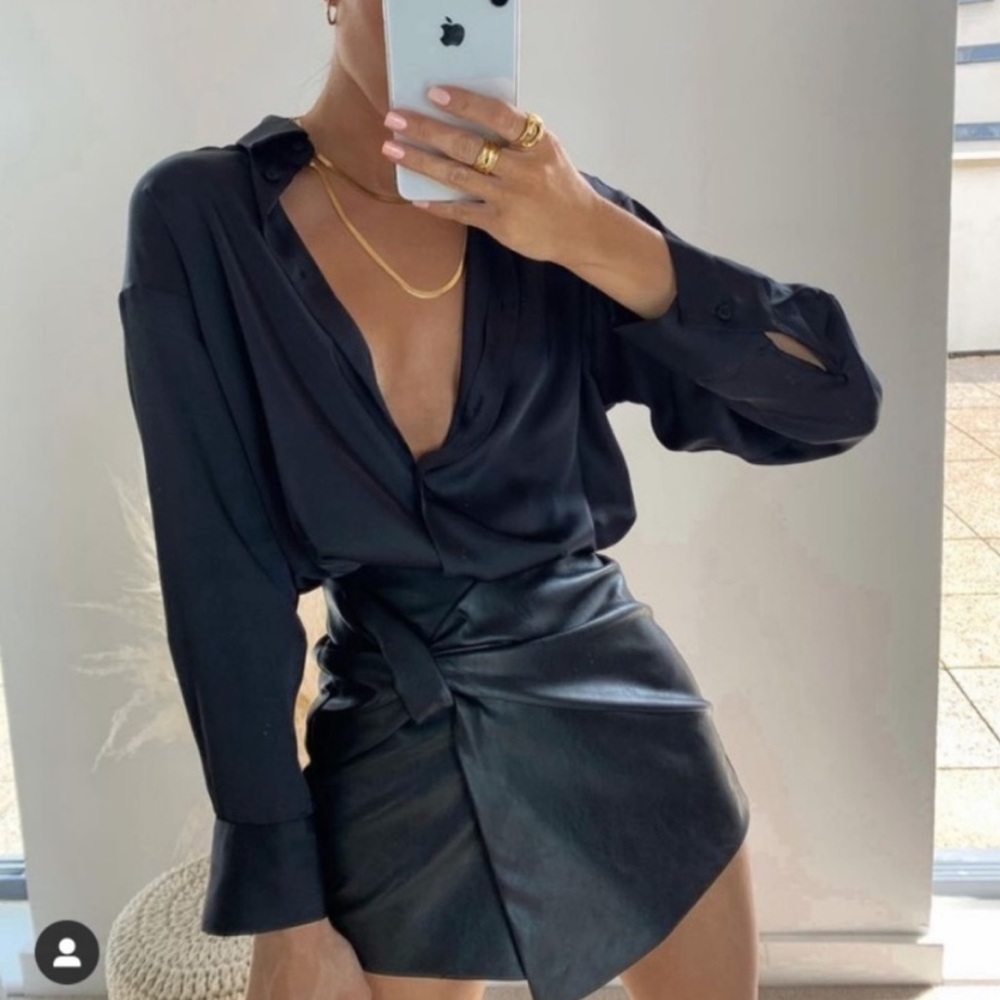 Zara faux leather skort size XS black. Worn a few times.